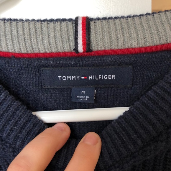 Vintage Tommy Hilfiger knit - Picture 2 of 3